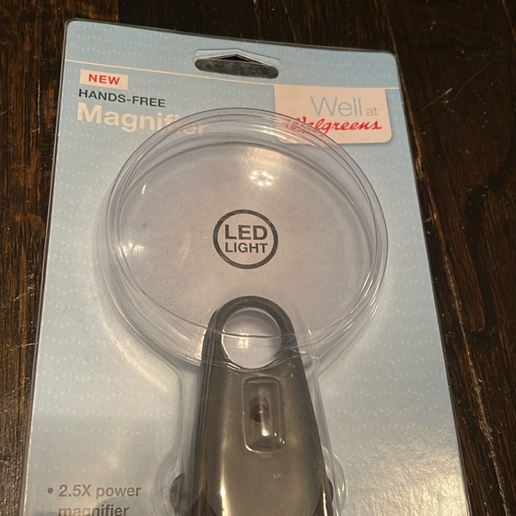NEW IN BOX NWT LED Light Hands Free Magnifying Magnifier Glass - Picture 2 of 7